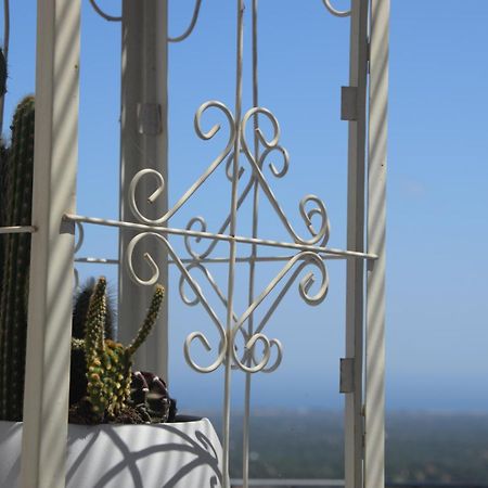 Il Principe Viendalmare Acomodação com café da manhã Ostuni Exterior foto